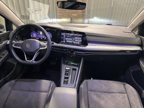 Volkswagen Golf 2023 z Francji