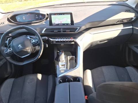 Peugeot 5008 2020 z Francji