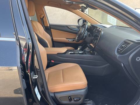 Lexus NX 2022 z Francji